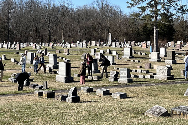 Miami University students work to map Oxford Cemetery