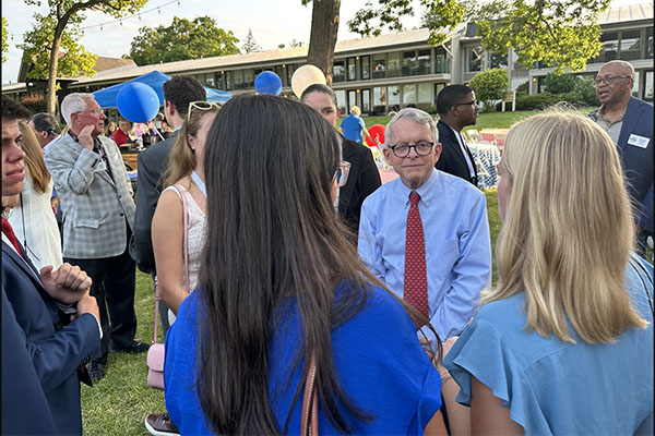 Miami University students meet with Ohio Gov. Mike DeWine '69.