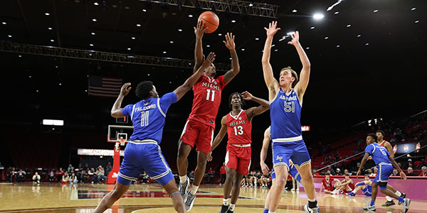 Miami University basketball players at Millett Hall