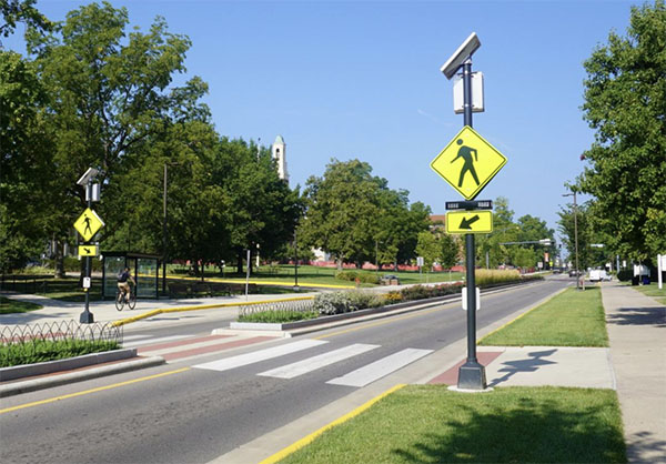 Pedestrian crossing on High Street 