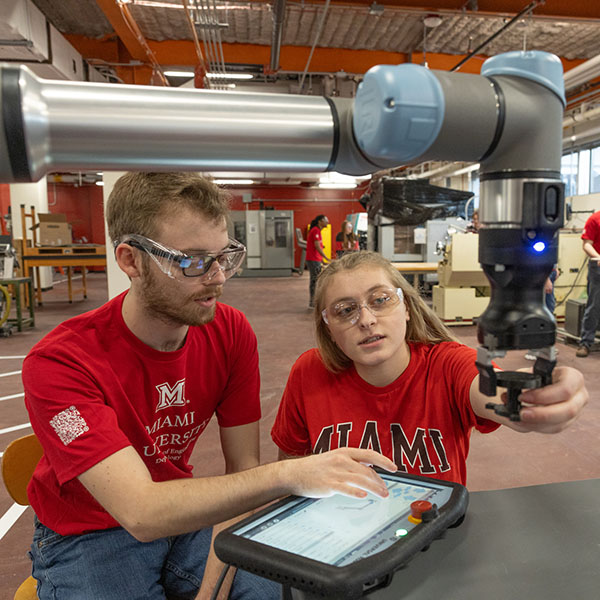 Students at the Advanced Manufacturing Workforce and Innovation Hub in Hamilton.